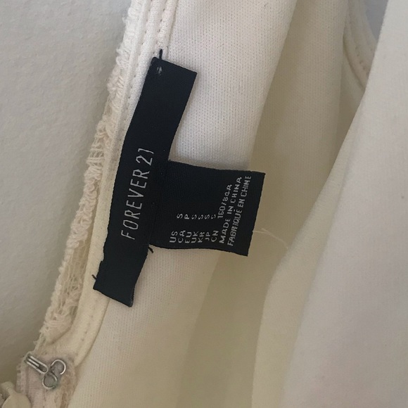 WHITE LACE MAXI DRESS - Picture 9 of 11